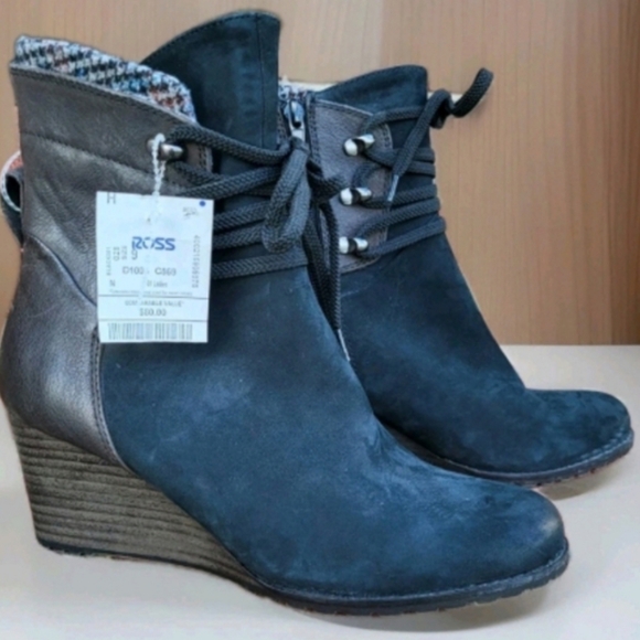 Cobb Hill Lucinda Rockport Black Gray Leather Wedge Ankle Boot Hounds Women 9 - Picture 2 of 11